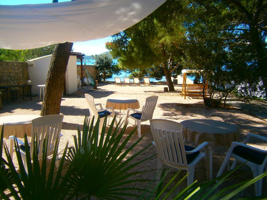 Bed & Breakfast Pansion Rade Hotel Pirovac Exterior foto